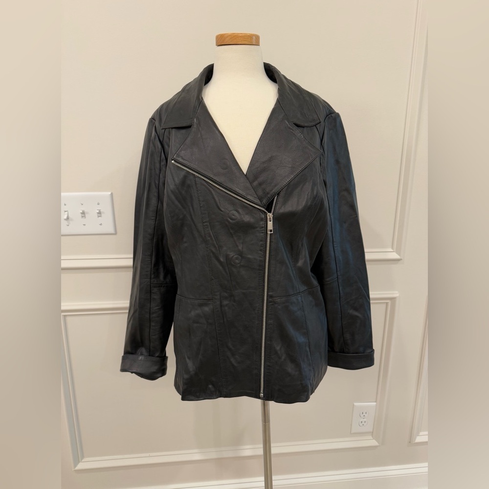 100% Lambskin Leather Jacket by D&Co